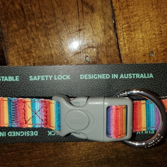 Fuzz Yard Adjustable Rainbow Stripes Dog Collar Medium New - Picture 6 of 8
